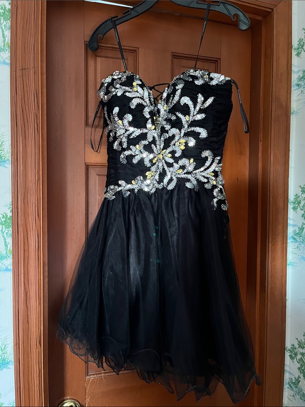 NWOT Alyce Designs Black Silver/ Gold Sequined Embellished Tulle Party Dress